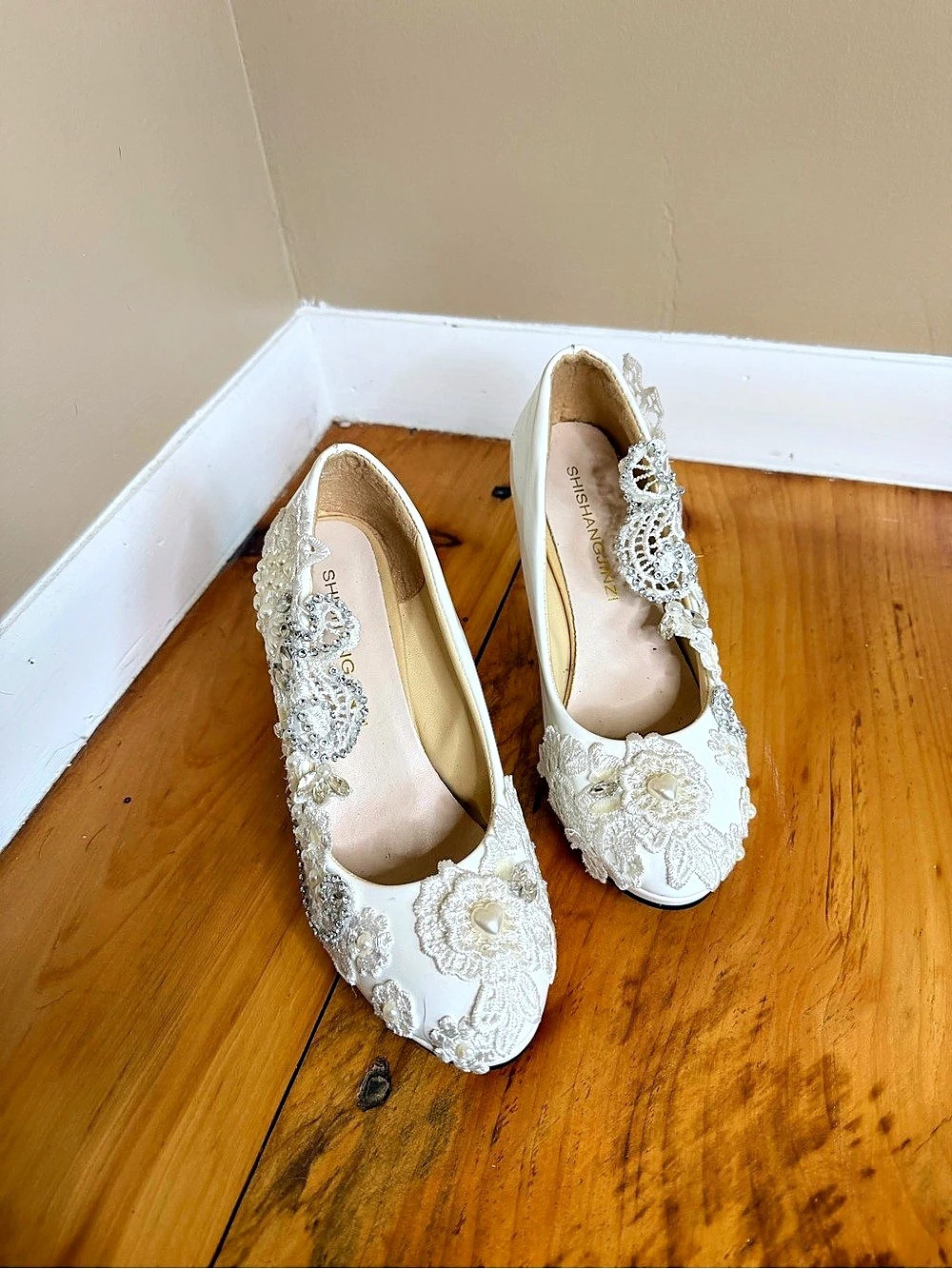 Shishang Jinzi Embellished White Heels Wedding Formal